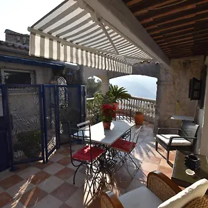  Appartement En Et Sa Terrasse Privée